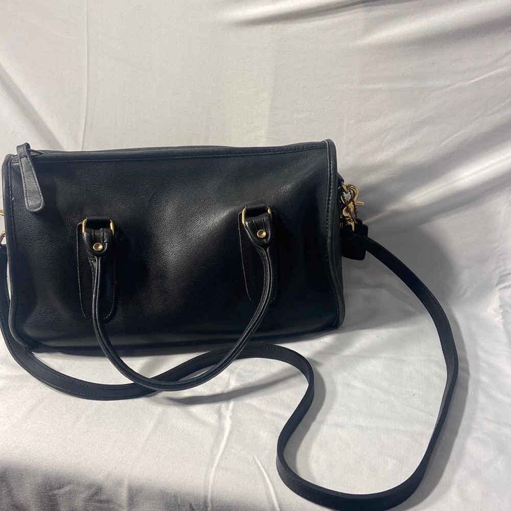 Coach 2014 Black Madison Leather Bag with Shoulder Strap